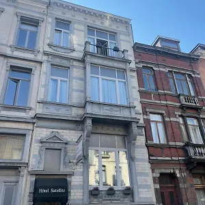 Otel Satellite, Brüksel